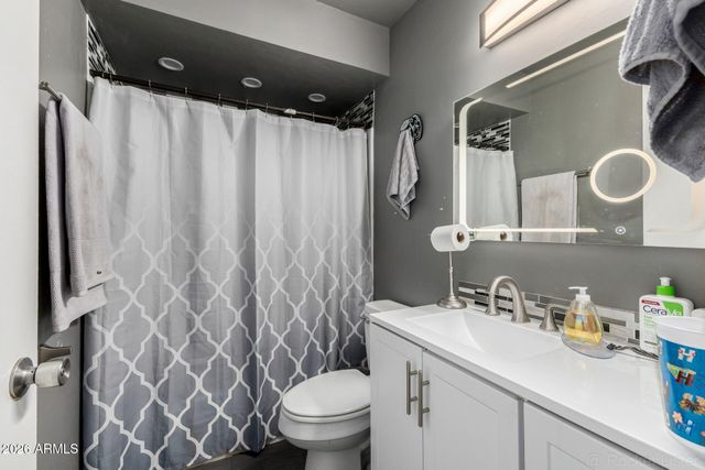 9235 N 74TH Drive, Peoria, AZ 85345