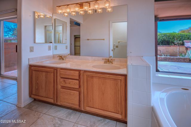 1780 N Rio Mayo, Green Valley, AZ 85614