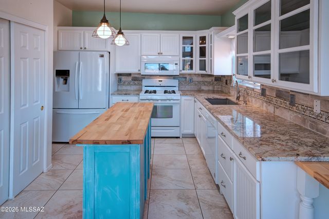 1780 N Rio Mayo, Green Valley, AZ 85614