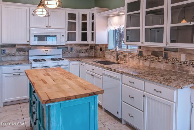 1780 N Rio Mayo, Green Valley, AZ 85614