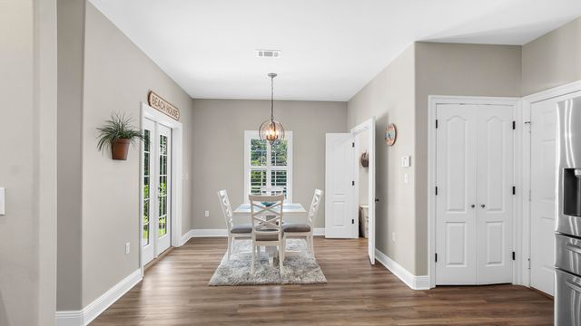 332 E Club House Drive, Freeport, FL 32439