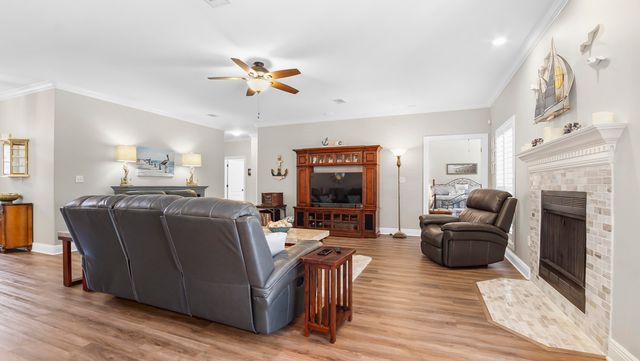 332 E Club House Drive, Freeport, FL 32439