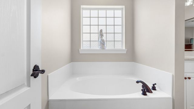 332 E Club House Drive, Freeport, FL 32439