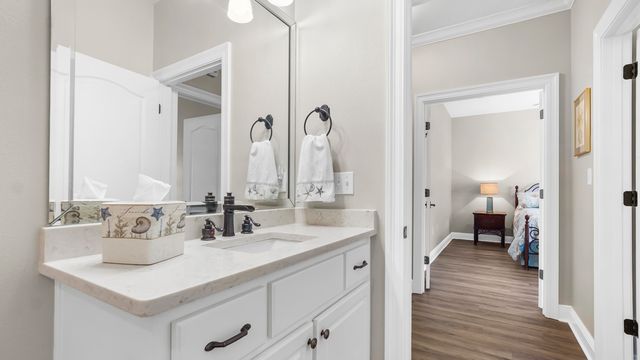 332 E Club House Drive, Freeport, FL 32439