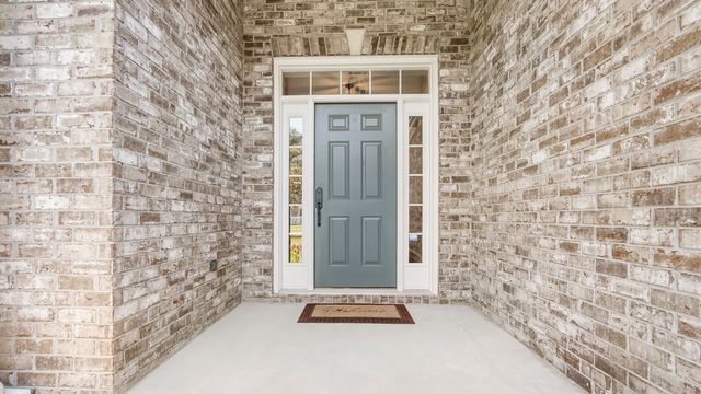 332 E Club House Drive, Freeport, FL 32439