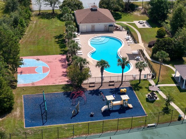 332 E Club House Drive, Freeport, FL 32439