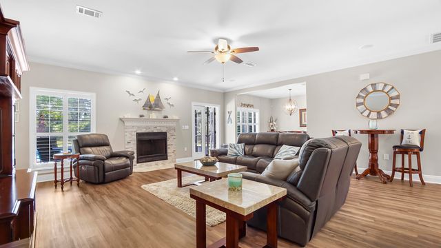 332 E Club House Drive, Freeport, FL 32439