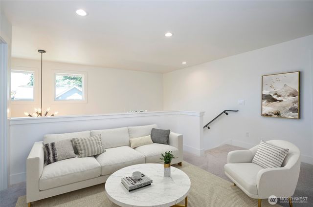 2746 Sunset Court, Steilacoom, WA 98388