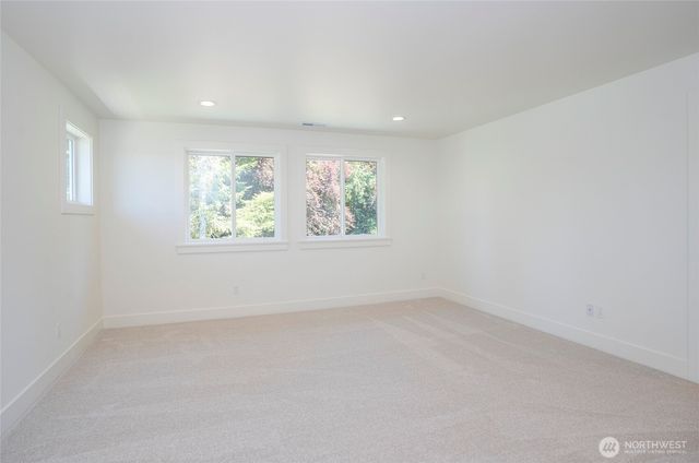 2746 Sunset Court, Steilacoom, WA 98388