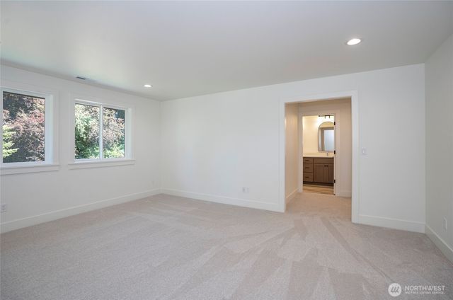 2746 Sunset Court, Steilacoom, WA 98388