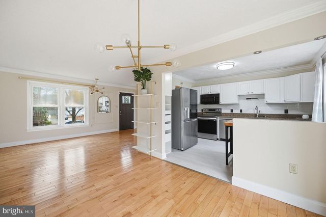 10748 HOLLAWAY DR, Upper Marlboro, MD 20772