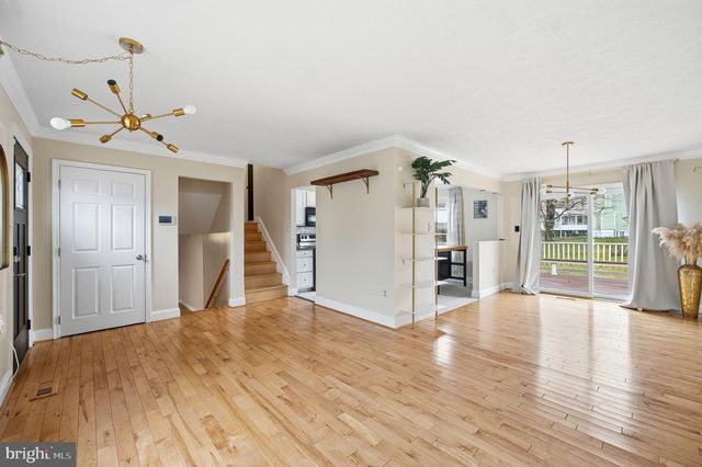 10748 HOLLAWAY DR, Upper Marlboro, MD 20772