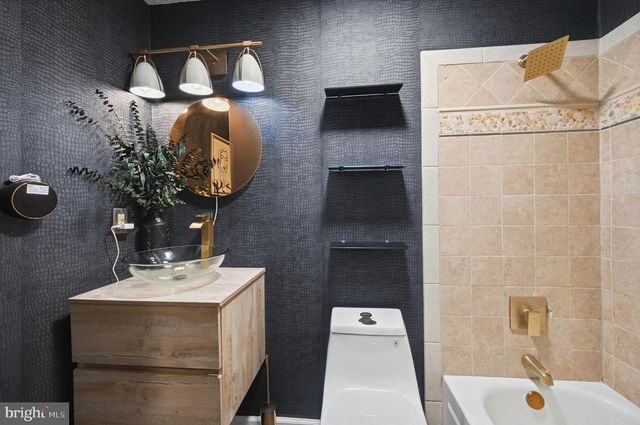 10748 HOLLAWAY DR, Upper Marlboro, MD 20772