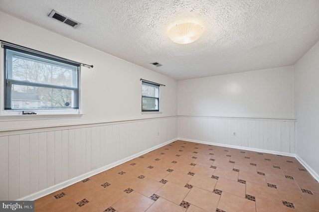 10748 HOLLAWAY DR, Upper Marlboro, MD 20772