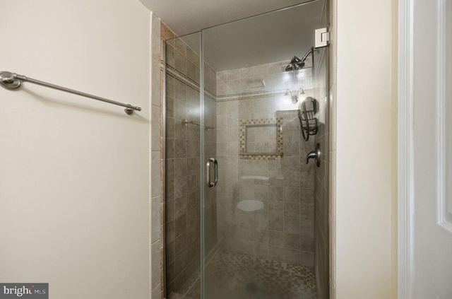 10748 HOLLAWAY DR, Upper Marlboro, MD 20772