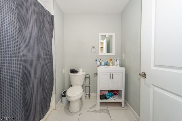 59 Mercer St, Paterson City, NJ 07524