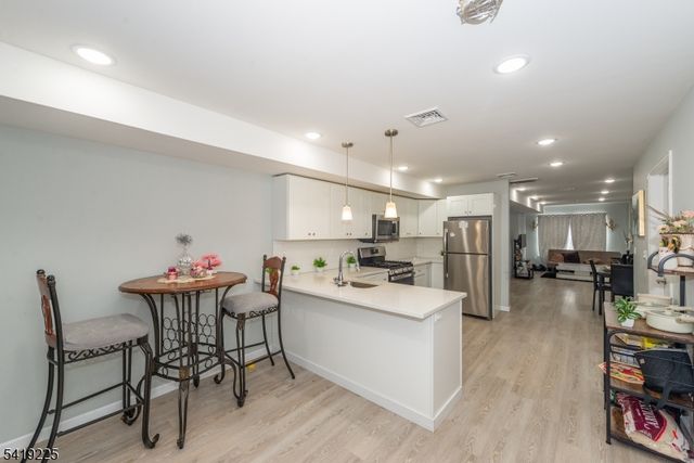59 Mercer St, Paterson City, NJ 07524