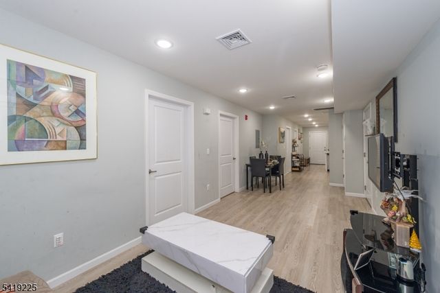 59 Mercer St, Paterson City, NJ 07524