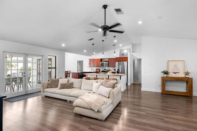 5068 SE Major Way, Stuart, FL 34997