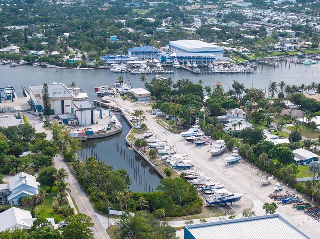 5068 SE Major Way, Stuart, FL 34997