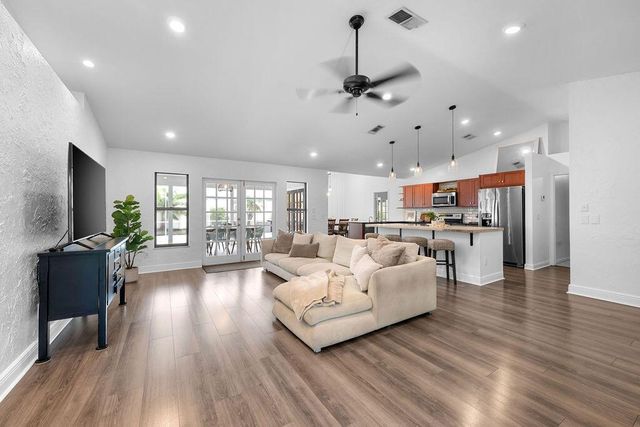 5068 SE Major Way, Stuart, FL 34997