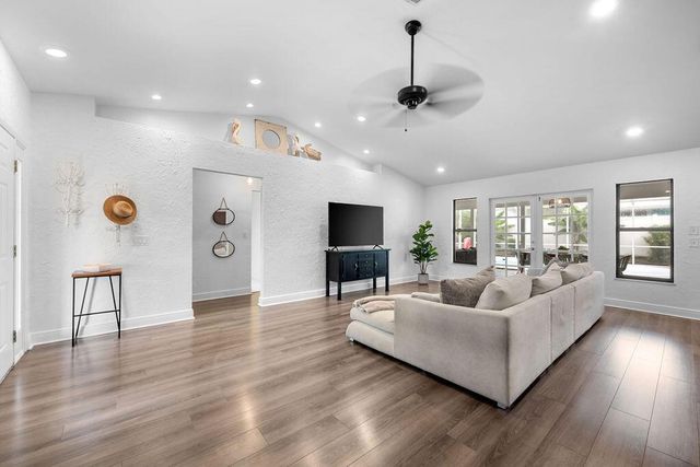 5068 SE Major Way, Stuart, FL 34997