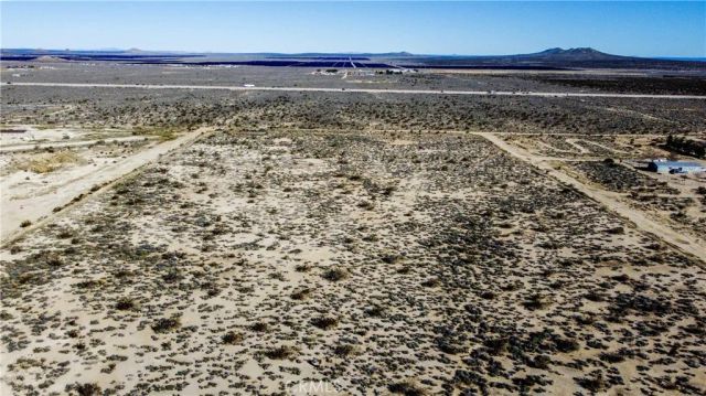 0 Fickett, Mojave, CA 93501