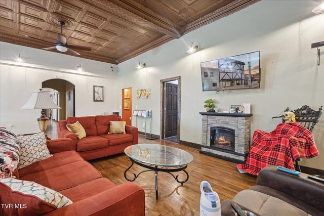 707 East Elk Avenue, Elizabethton, TN 37643