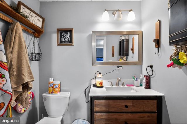 9600 HONEYSUCKLE RD, Fredericksburg, VA 22408