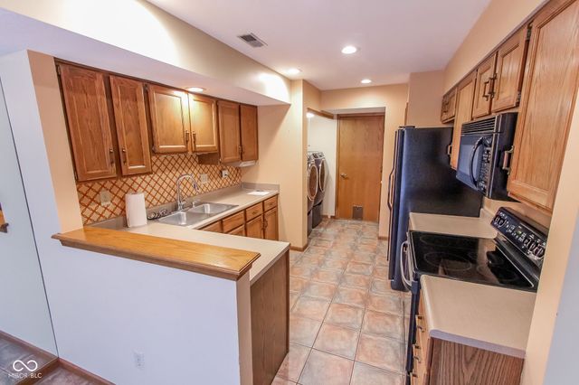 7524 Choate Court, Indianapolis, IN 46254