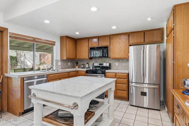 5731 Rainbow Hill Road, Agoura Hills, CA 91301