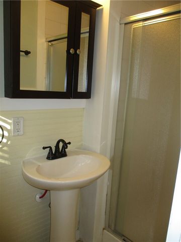 112 Highland Ave, St Simons Island, GA 31522