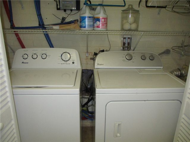 112 Highland Ave, St Simons Island, GA 31522