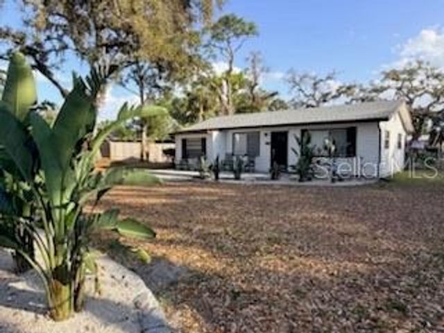 2440 HILLVIEW STREET, Sarasota, FL 34239