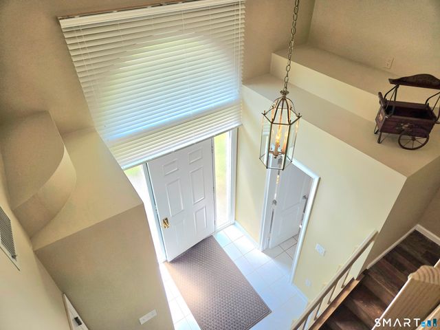 30 Apple Hill 30, Newington, CT 06111