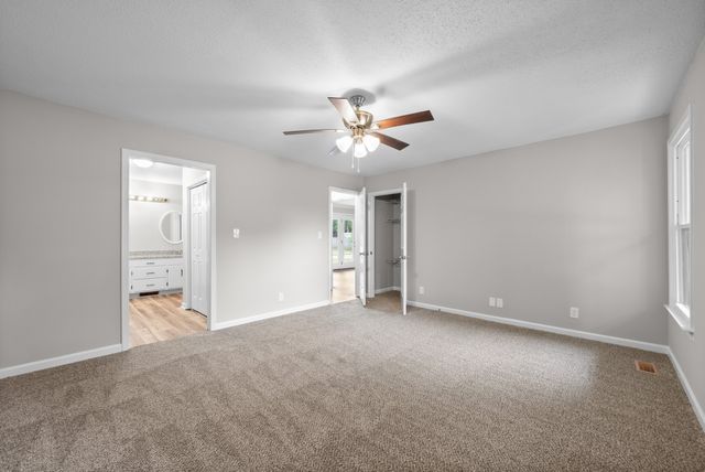 287 Ardmoor Dr, Clarksville, TN 37043