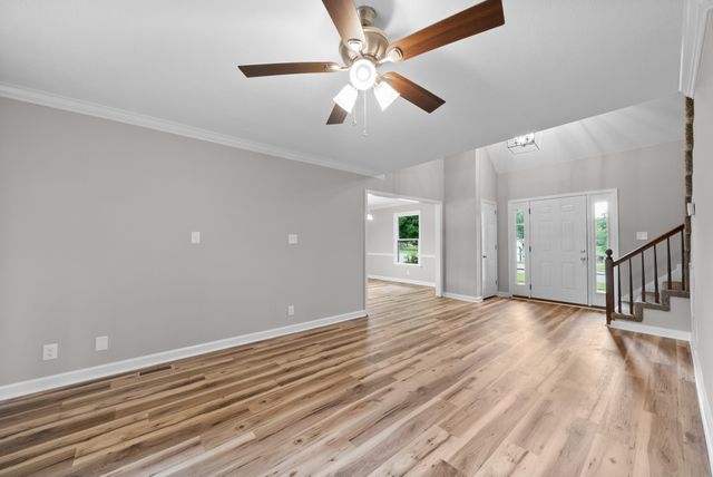 287 Ardmoor Dr, Clarksville, TN 37043