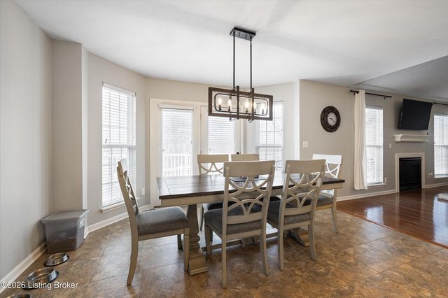 11404 Cassidy Ln, Louisville, KY 40229