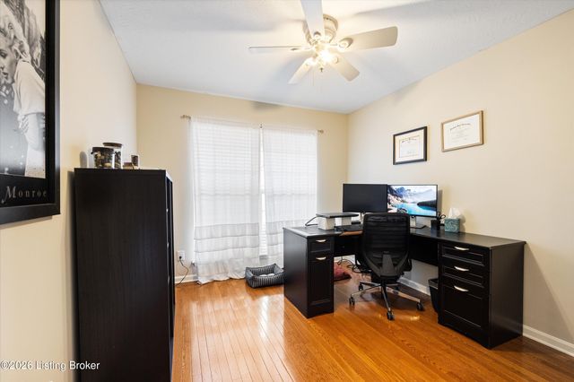 11404 Cassidy Ln, Louisville, KY 40229