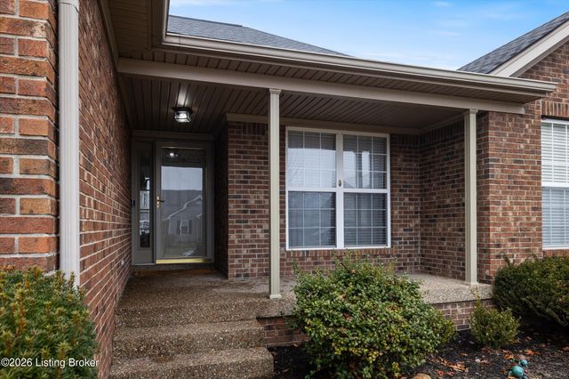 11404 Cassidy Ln, Louisville, KY 40229