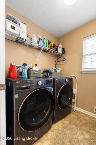 11404 Cassidy Ln, Louisville, KY 40229