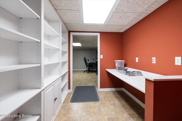 11404 Cassidy Ln, Louisville, KY 40229