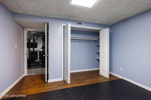 11404 Cassidy Ln, Louisville, KY 40229