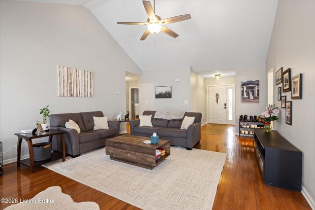 11404 Cassidy Ln, Louisville, KY 40229