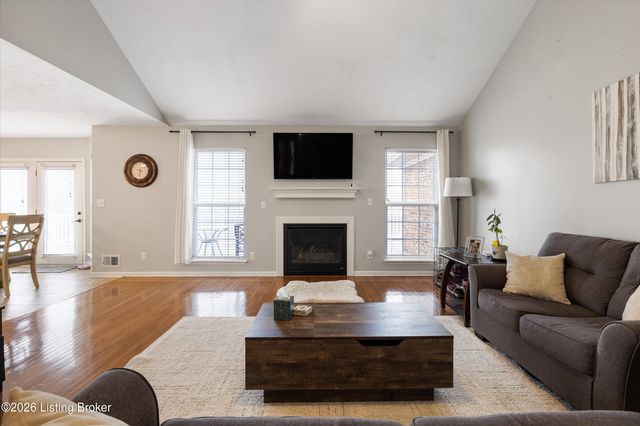 11404 Cassidy Ln, Louisville, KY 40229