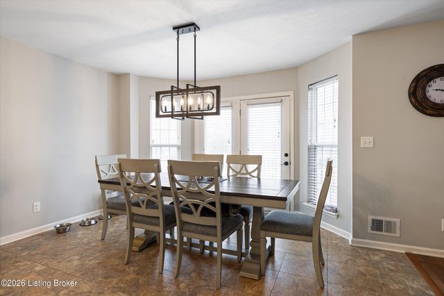 11404 Cassidy Ln, Louisville, KY 40229