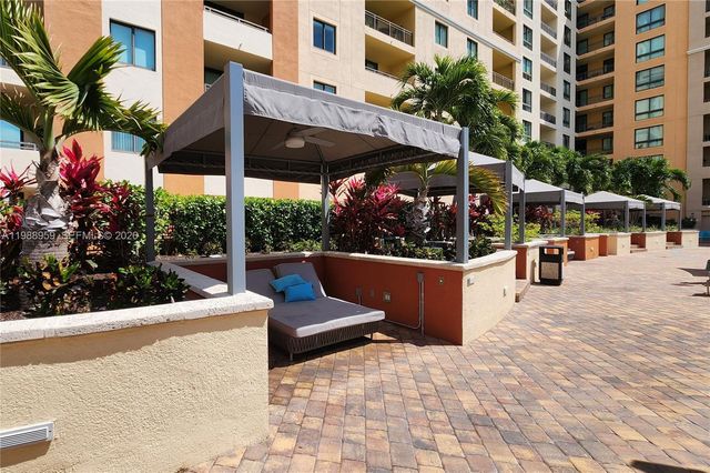 110 N Federal Hwy 602, Fort Lauderdale, FL 33301