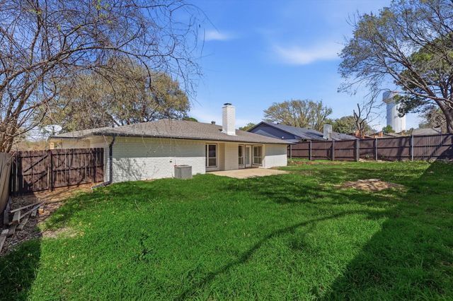 2211 Sierra Drive, Grapevine, TX 76051