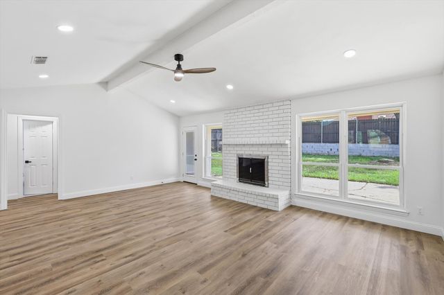 2211 Sierra Drive, Grapevine, TX 76051