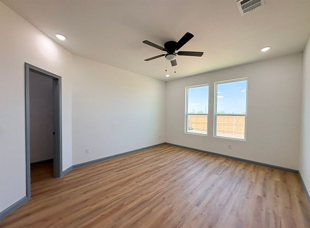 1009 Springview Lane, Mabank, TX 75147